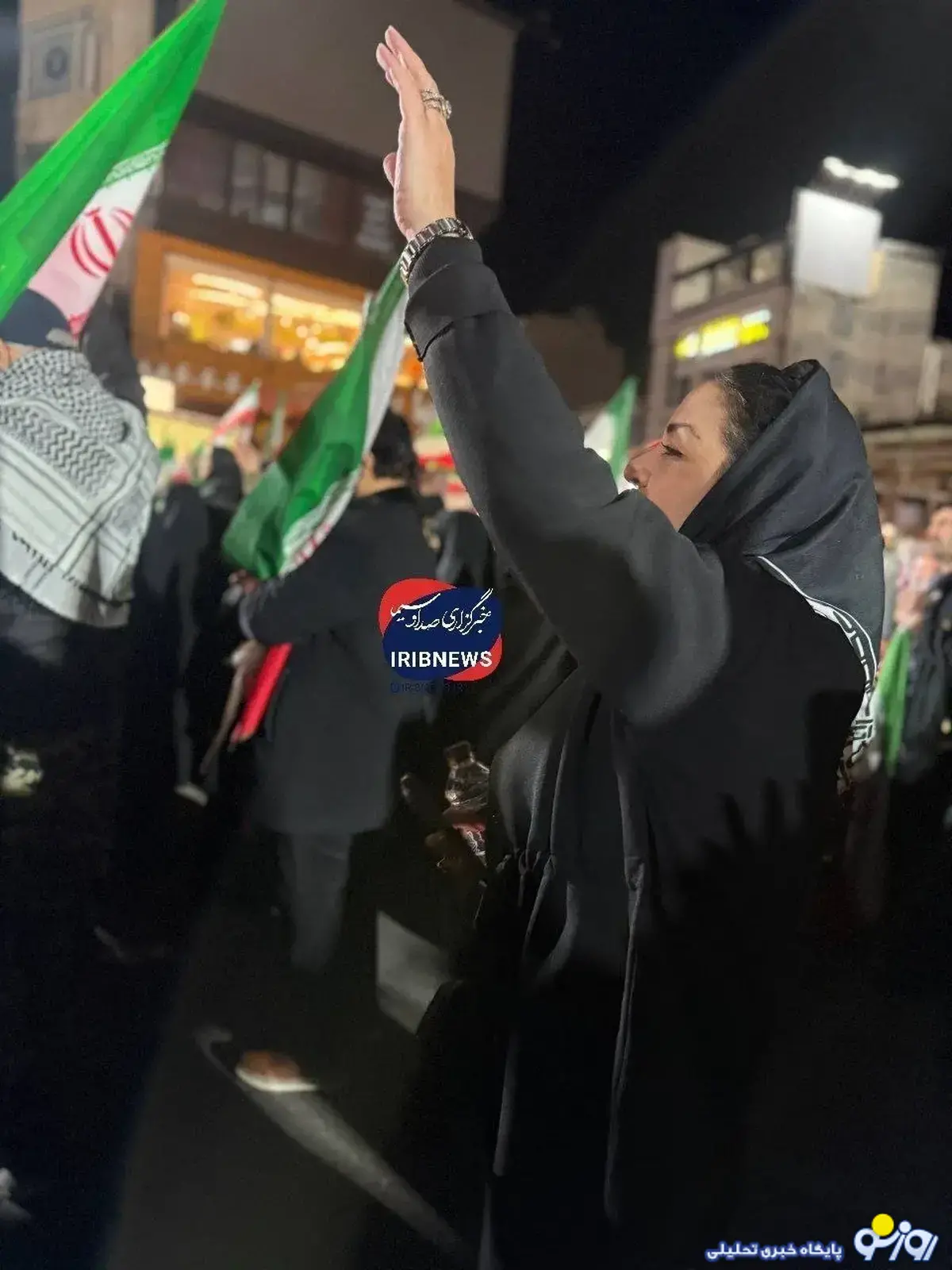 تصویری از مریلا زارعی در تجمع میدان تجریش