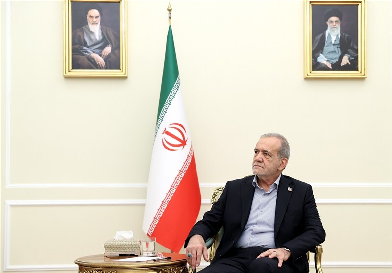 پزشکیان در دیدار با وزیر کشور پاکستان: امیدواریم که این تلاشهای دیپلماتیک و سیاسی دولت پاکستان، به تحکیم صلح، ثبات و امنیت پایدار در منطقه منجر شود / همکاری همسایگان در جلوگیری از سوءاستفاده تروریستها از خاکشان اقدامی ارزشمند بود/ نقوی: شرایط اخیر بهخوبی نشان داد که در بزنگاههای حساس، دوست و دشمن واقعی چگونه شناخته میشوند پزشکیان در دیدار با وزیر کشور پاکستان: امیدواریم که این تلاشهای دیپلماتیک و سیاسی دولت پاکستان، به تحکیم صلح، ثبات و امنیت پایدار در منطقه منجر شود / همکاری همسایگان در جلوگیری از سوءاستفاده تروریستها از خاکشان اقدامی ارزشمند بود/ نقوی: شرایط اخیر بهخوبی نشان داد که در بزنگاههای حساس، دوست و دشمن واقعی چگونه شناخته میشوند