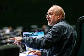 با وجود تلاش گسترده‌ی تندروها، قالیباف رئیس مجلس باقی ماند