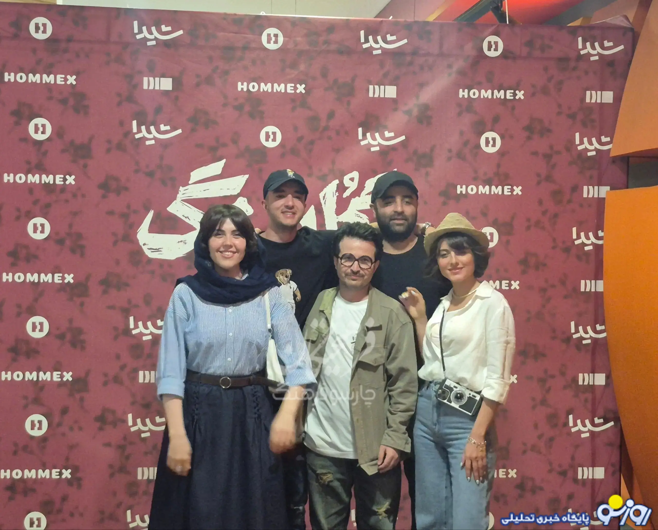 اکران سریال گل سنگ با حضور بازیگرانِ/عکس اکران سریال گل سنگ با حضور بازیگرانِ/عکس
